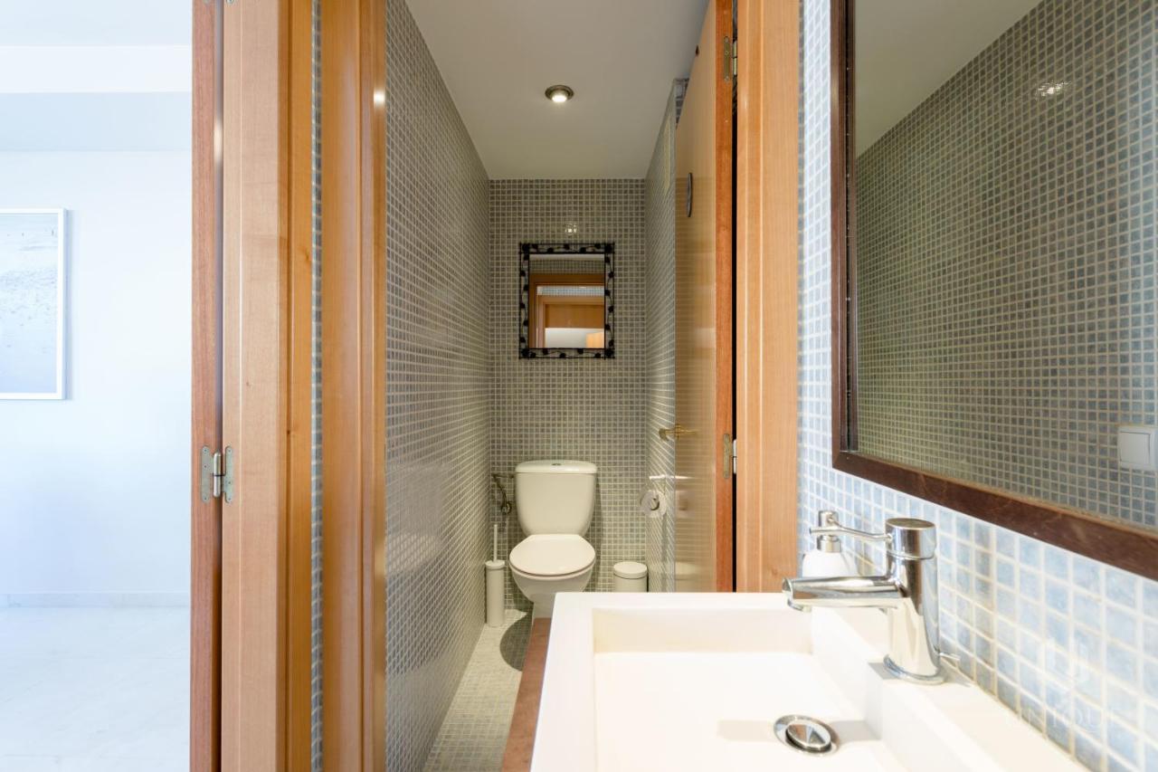 Unique Rentals - Stylish Seafront Duplex Барселона Экстерьер фото