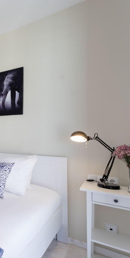 Unique Rentals - Stylish Seafront Duplex Барселона Экстерьер фото